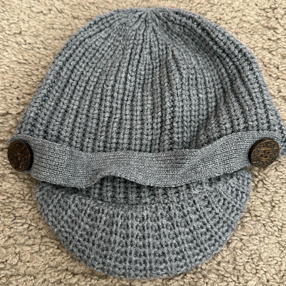 Womens Ugg beanie